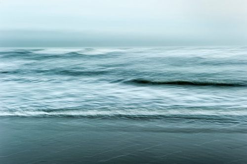 Moving Seascape by Andrea Gulickx