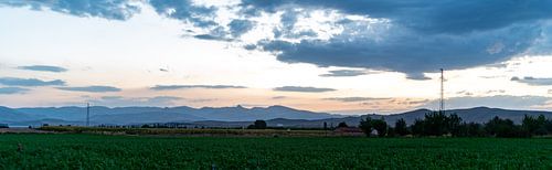 Zonsondergang over Şuhut