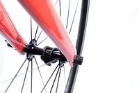 Details van de wielrennersfiets "wiel"