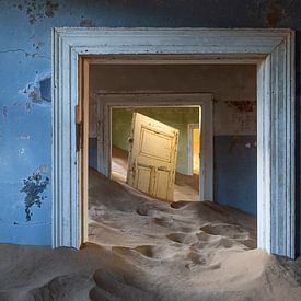 Kolmanskop VI by Sven Broeckx