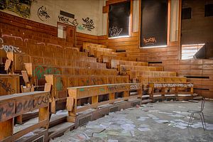 Urbex : Un auditorium abandonné sur Carola Schellekens