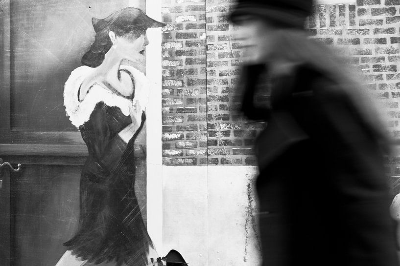 Portret met muurschildering van Willy Lippens