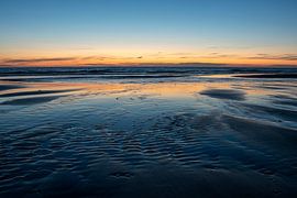 Strand von Katwijk mit untergehender Sonne
