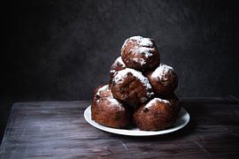 Oliebollen by Mariette Kranenburg