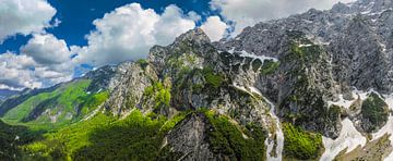 Les montagnes de la vallée de Logar dans les Alpes au printemps sur Sjoerd van der Wal Photographie