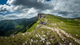 Mountains and plateaus of'Ambel