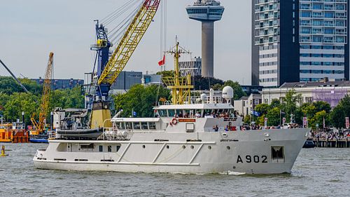 Marineopleidingsvaartuig Van Kinsbergen.