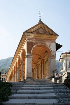 De kerk van de parochie van Baveno. Lago Maggiore Italie 3 van Rick Van der Poorten