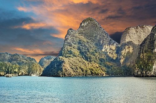 Baie d'Halong (Viêt Nam)