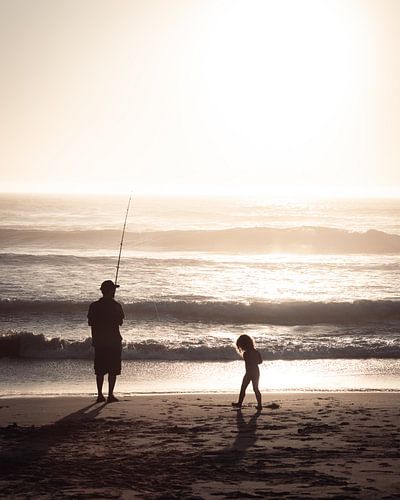 Silhouetten op het strand