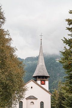 Het Witte Kerkje In Lauterbrunnen, Zwitserland van Henrike Schenk