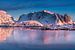 Fjordlandschaft in Norwegen mit Bergen zum Sonnenaufgang. von Voss Fine Art Fotografie