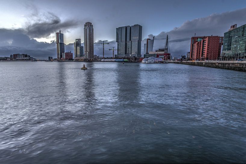 Skyline Rotterdam van Gino Heetkamp