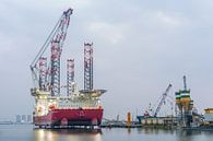 De Seajacks Scylla in de Haven van Rotterdam van MS Fotografie | Marc van der Stelt thumbnail