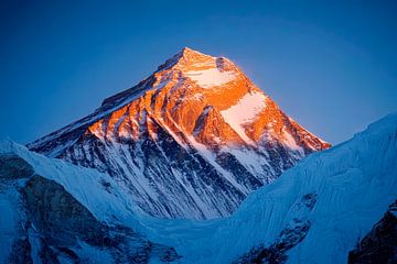 Ochtendzon boven de Himalaya van Poster Art Shop