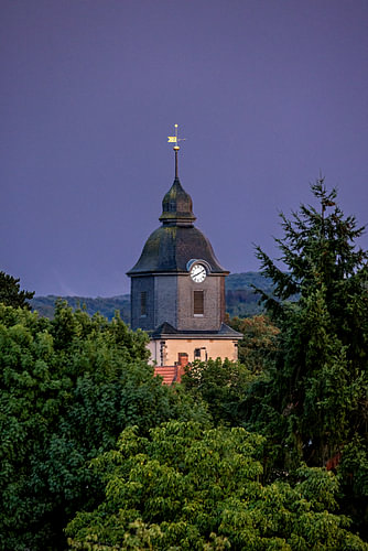 De kerktoren van Herleshausen