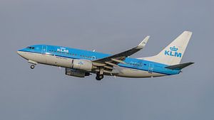 Start eines Passagierflugzeugs vom Typ KLM Boeing 737-700.