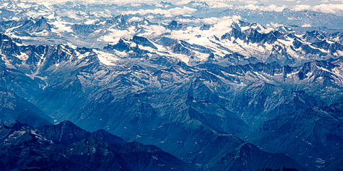 Schnee bedeckte Alpen von Dieter Walther