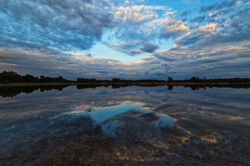 Miroir sur le mur, quel est le plus beau côté ? par MaSl Photography