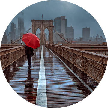 Woman With Red Umbrella On The Brooklyn Bridge In New York van Nico Geerlings