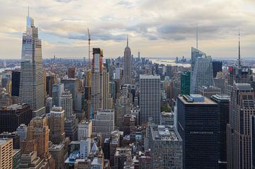 Skyline New York City - Empire State Building (U.S.A.) van Marcel Kerdijk