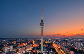 Zonsondergang in Berlijn van Henk Meijer Photography
