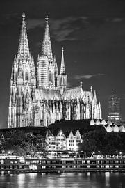Kölner Dom und Museum Ludwig in Köln - Monochrom von Werner Dieterich