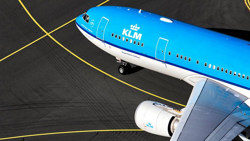 KLM Airbus A330 auf dem Weg zum Gate von Jeffrey Schaefer