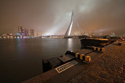 Pont Erasmus Rotterdam le soir