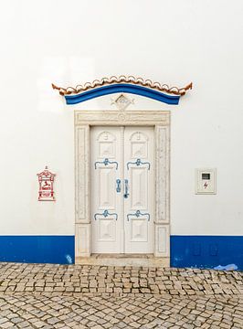 Deur in Ericeira, Portugal van Adelheid Smitt
