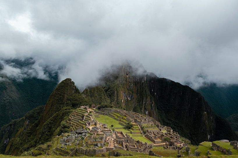 Machu Picchu by Hello Pompoyo