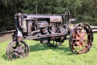 IHC McCormick-Deering Farmall Regular - Rostiger Traktor aus 1930