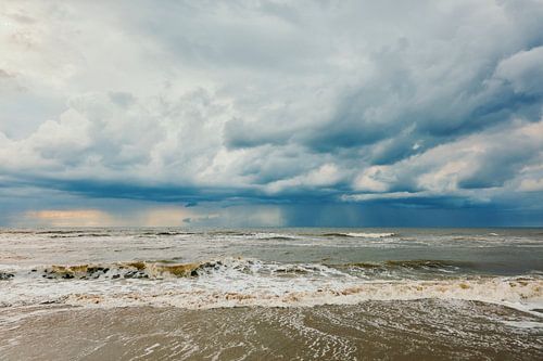 dunklen Himmel über der Nordsee