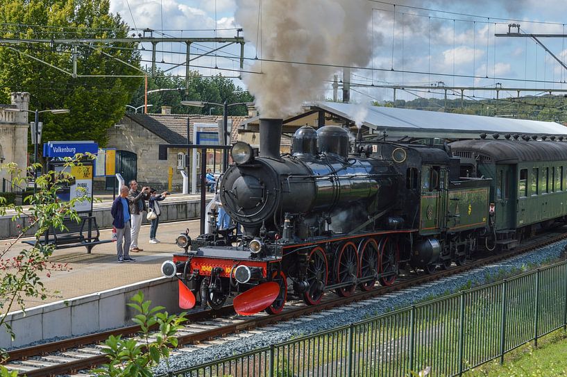 Millions line at Valkenburg station par Flachsfotografie