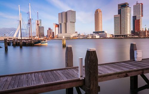 Kop van zuid Rotterdam by Ilya Korzelius