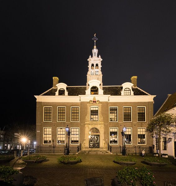 Stadhuis Edam bij nacht von Paul Tolen