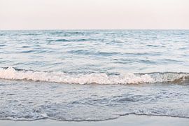Ocean waves | Tuscany | Italy | Beach | Sea | Travel Photography by Mirjam Broekhof