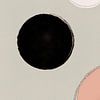 Abstracte minimalistische kunst met roze en witte cirkels op neutrale achtergrond van ChrisWillemsen