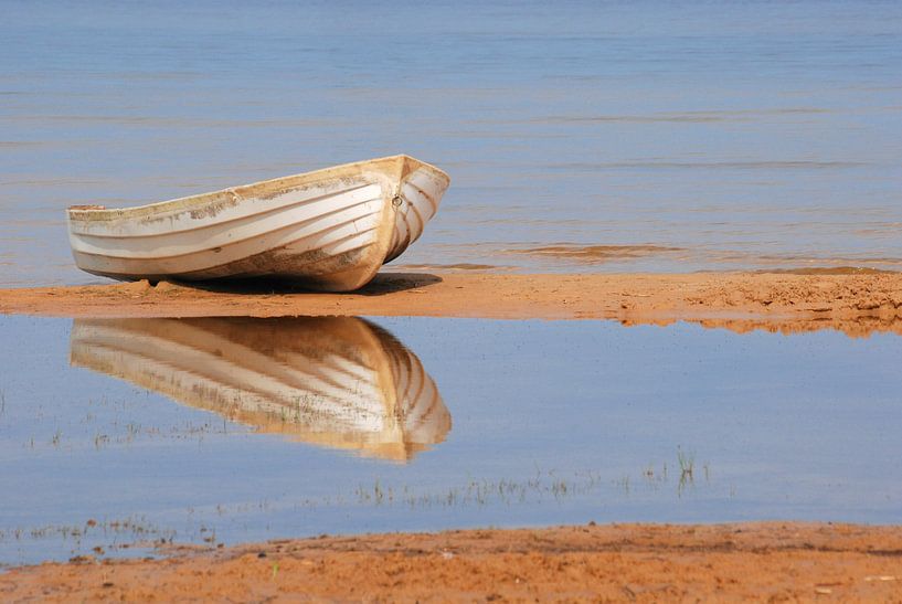 Bootje in Zweden van Margreet Frowijn