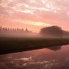 Lever de soleil à Zoetermeer avec le brouillard. sur Kyra Hoekema