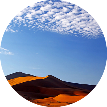 Wolken boven de Namib-woestijn, Namibië van W. Woyke