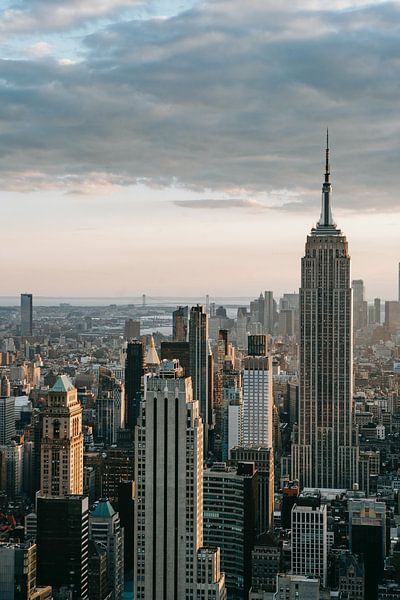 Empire State Building by Hello Pompoyo