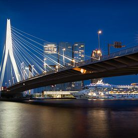 Le pont Erasmus à Rotterdam sur Simon Bregman