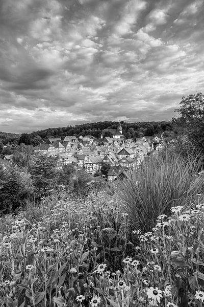 Freudenberg in schwarz-weiß von Manfred Voss, Schwarz-weiss Fotografie