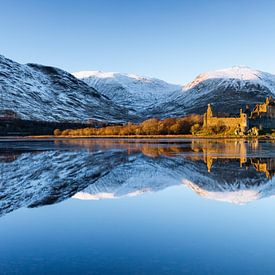 Kilchurn Castle, Scotland by Ton Drijfhamer