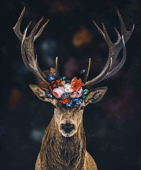 Hirsch in einer Collage aus alten Blumen