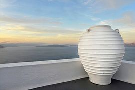 Witte vaas Santorini van Anjo Kan