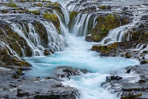 Der Brúarárfoss oder Brúarfoss Wasserfall Island