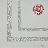 Silver lines, red dot