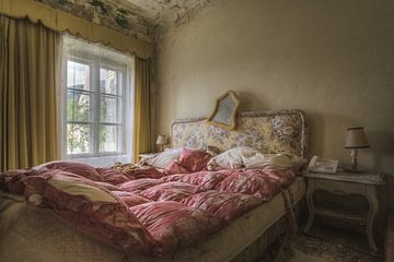 Antique Bedroom by Perry Wiertz